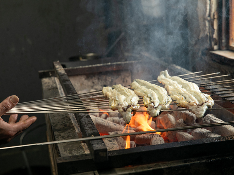 鰻の王道を、地焼きで極める。02
